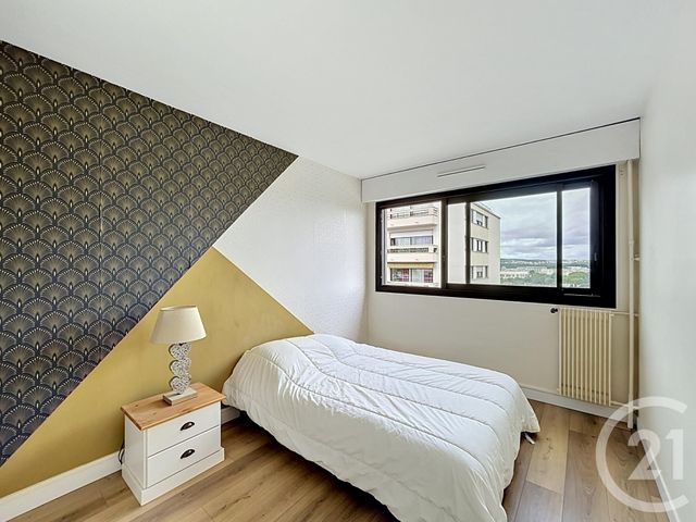 Appartement F4 &agrave; louer - 4 pi&egrave;ces - 75,85 m2 - Fresnes - 94 - ILE-DE-FRANCE
