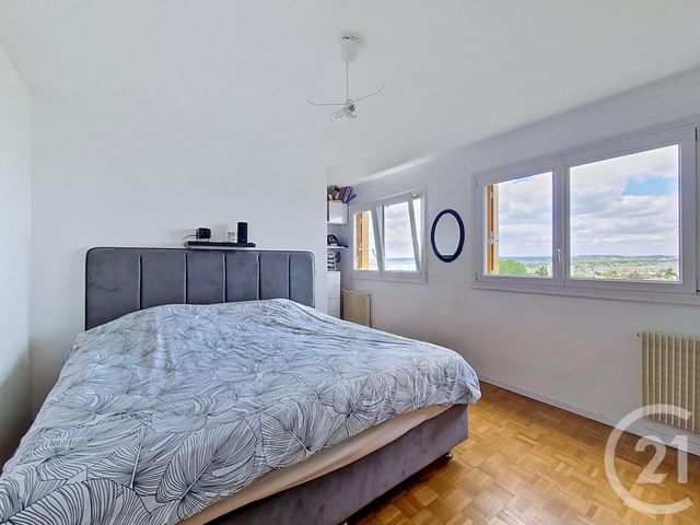 Appartement F5 &agrave; vendre - 5 pi&egrave;ces - 85,32 m2 - Fresnes - 94 - ILE-DE-FRANCE