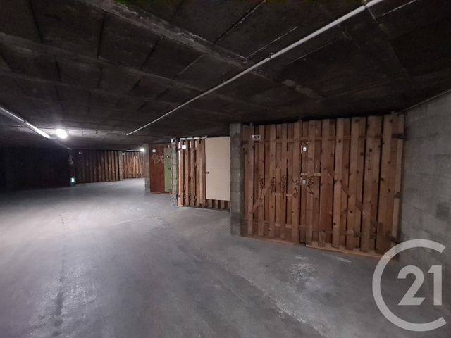 parking - FRESNES - 94
