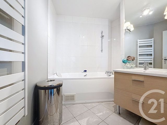 Appartement F3 &agrave; vendre - 3 pi&egrave;ces - 72 m2 - Suresnes - 92 - ILE-DE-FRANCE