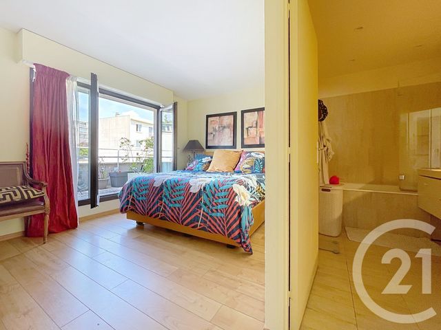 Appartement F6 &agrave; vendre - 5 pi&egrave;ces - 116,08 m2 - Suresnes - 92 - ILE-DE-FRANCE