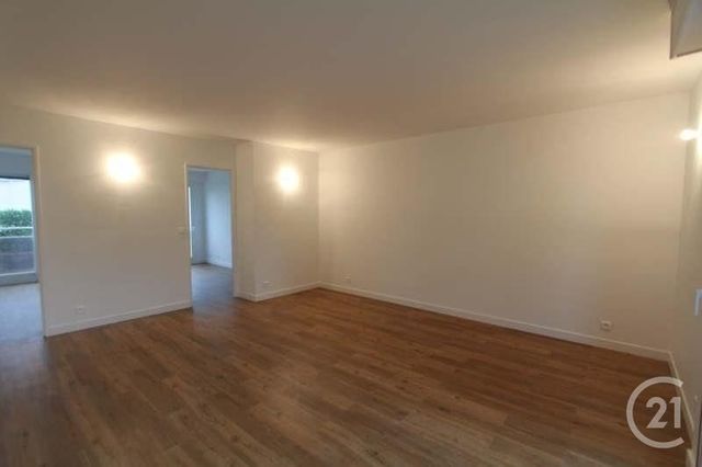 Appartement T3 à louer - 3 pièces - 56,18 m2 - Rueil Malmaison - 92 - ILE-DE-FRANCE