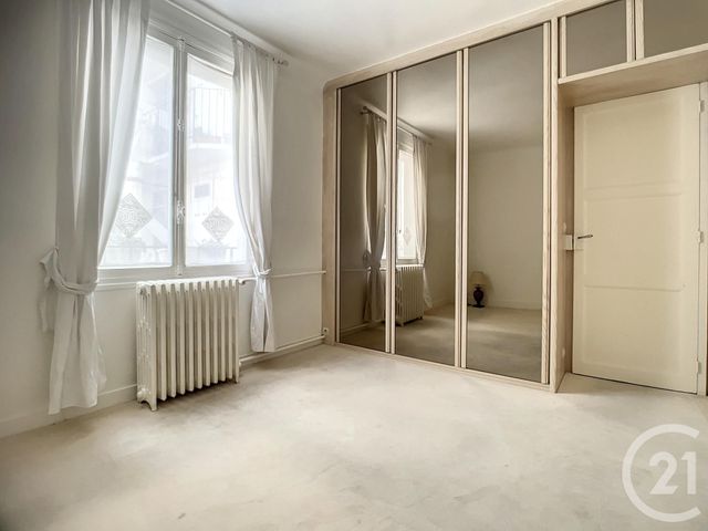 Appartement T4 &agrave; louer - 4 pi&egrave;ces - 104,92 m2 - Paris - 75016 - ILE-DE-FRANCE