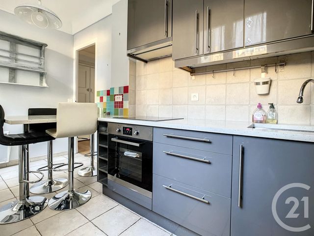 Appartement T4 &agrave; louer - 4 pi&egrave;ces - 104,92 m2 - Paris - 75016 - ILE-DE-FRANCE