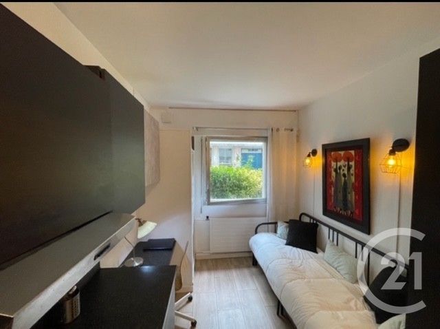 Appartement Studio &agrave; louer - 1 pi&egrave;ce - 9,20 m2 - Paris - 75017 - ILE-DE-FRANCE