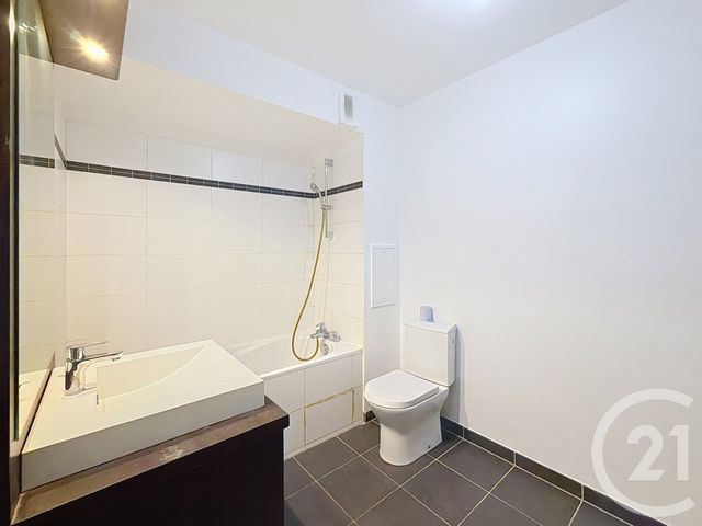 Appartement T2 &agrave; louer - 2 pi&egrave;ces - 46,41 m2 - Issy Les Moulineaux - 92 - ILE-DE-FRANCE