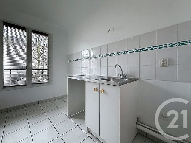 Appartement T2 &agrave; louer - 2 pi&egrave;ces - 43,66 m2 - La Garenne Colombes - 92 - ILE-DE-FRANCE