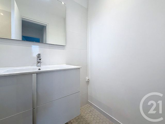 Appartement T2 &agrave; louer - 2 pi&egrave;ces - 49,78 m2 - Paris - 75015 - ILE-DE-FRANCE