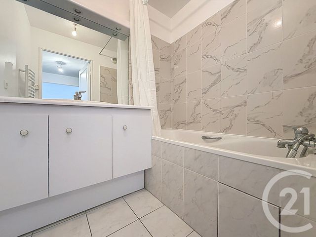 Appartement T2 &agrave; louer - 2 pi&egrave;ces - 43,66 m2 - La Garenne Colombes - 92 - ILE-DE-FRANCE