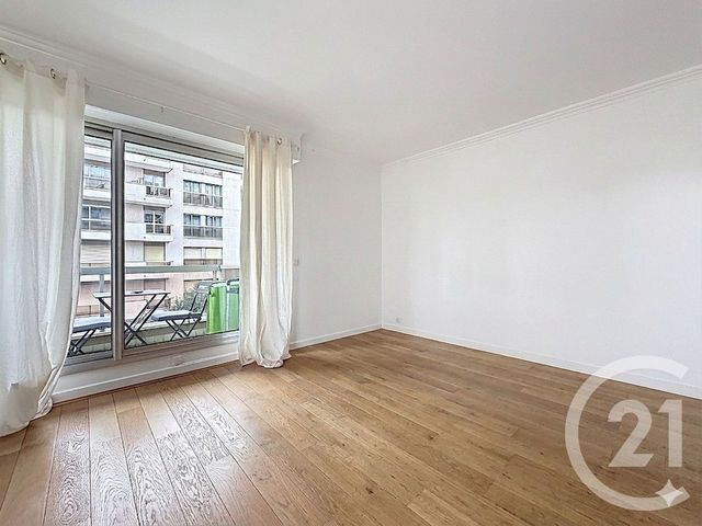 Appartement T3 &agrave; louer - 3 pi&egrave;ces - 65,73 m2 - Neuilly Sur Seine - 92 - ILE-DE-FRANCE