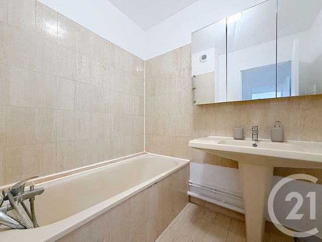 Appartement T2 &agrave; louer - 2 pi&egrave;ces - 47,27 m2 - Montrouge - 92 - ILE-DE-FRANCE