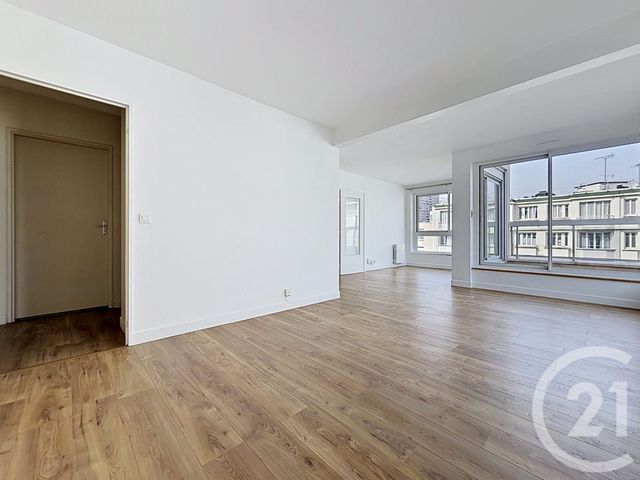 Appartement T3 &agrave; louer - 3 pi&egrave;ces - 84,70 m2 - Courbevoie - 92 - ILE-DE-FRANCE