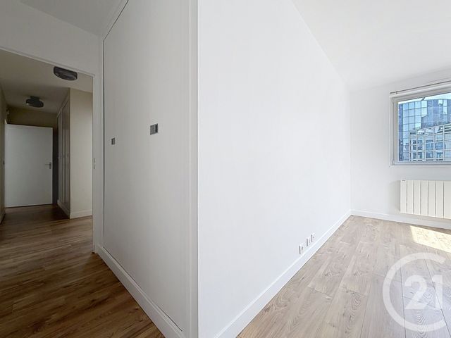 Appartement T3 &agrave; louer - 3 pi&egrave;ces - 84,70 m2 - Courbevoie - 92 - ILE-DE-FRANCE