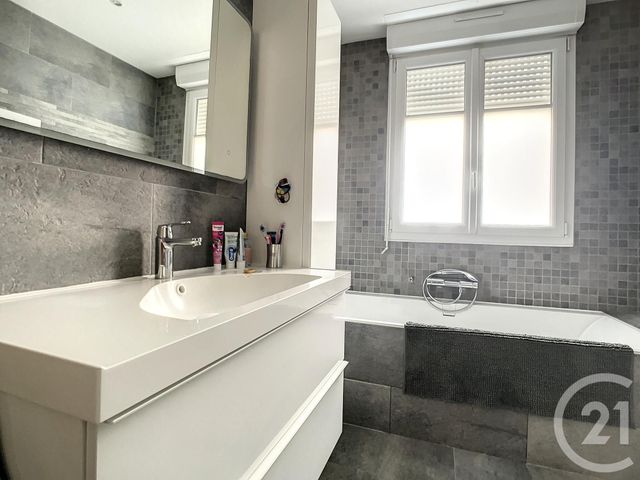 Appartement T3 &agrave; louer - 3 pi&egrave;ces - 73,23 m2 - Boulogne Billancourt - 92 - ILE-DE-FRANCE