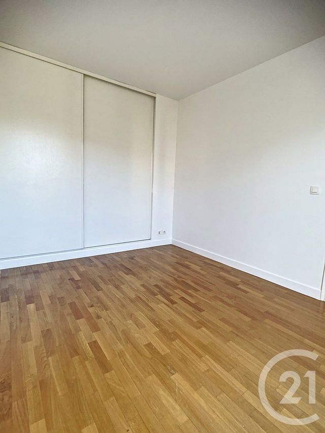Appartement T2 &agrave; louer - 2 pi&egrave;ces - 43,21 m2 - Issy Les Moulineaux - 92 - ILE-DE-FRANCE