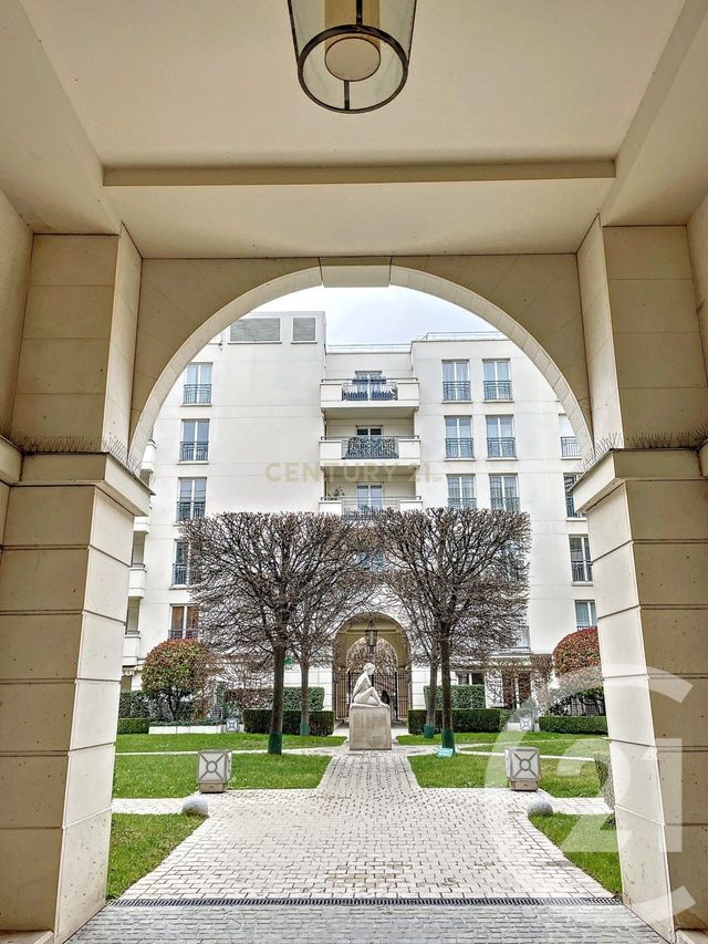 Appartement T2 &agrave; louer - 2 pi&egrave;ces - 43,21 m2 - Issy Les Moulineaux - 92 - ILE-DE-FRANCE