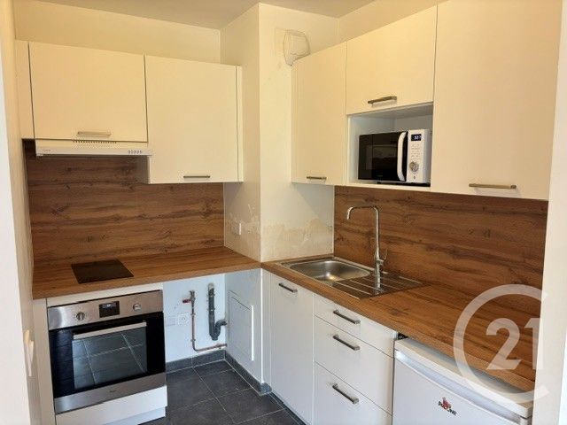 Appartement T2 &agrave; louer - 2 pi&egrave;ces - 43,21 m2 - Issy Les Moulineaux - 92 - ILE-DE-FRANCE