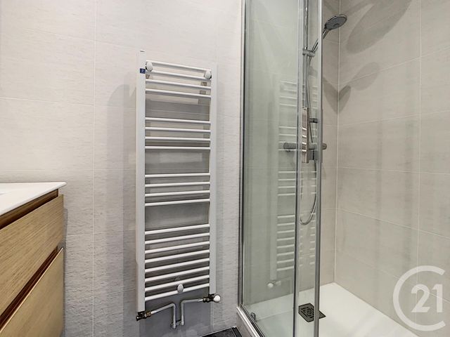 Appartement T2 &agrave; louer - 2 pi&egrave;ces - 40,80 m2 - Paris - 75010 - ILE-DE-FRANCE