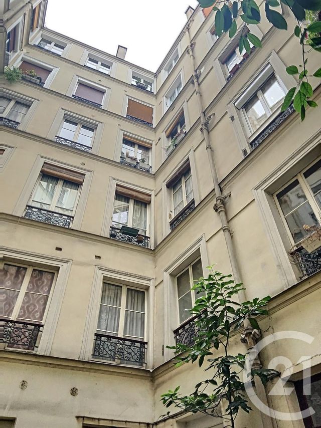 Appartement T2 &agrave; louer - 2 pi&egrave;ces - 40,80 m2 - Paris - 75010 - ILE-DE-FRANCE