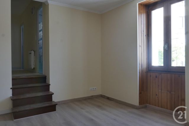 Appartement T3 &agrave; louer - 4 pi&egrave;ces - 98,20 m2 - Challonges - 74 - RHONE-ALPES