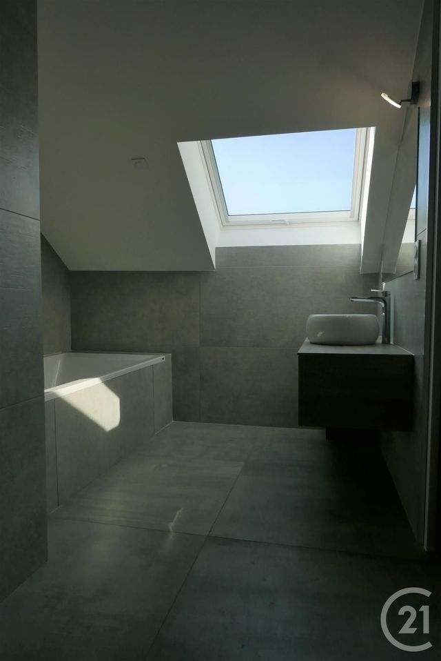 Maison &agrave; louer - 6 pi&egrave;ces - 255,26 m2 - Groisy - 74 - RHONE-ALPES