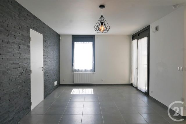 Appartement T4 &agrave; louer - 4 pi&egrave;ces - 94,34 m2 - Cruseilles - 74 - RHONE-ALPES