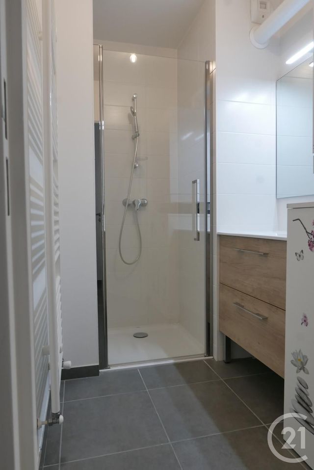 Appartement T4 &agrave; louer - 4 pi&egrave;ces - 94,34 m2 - Cruseilles - 74 - RHONE-ALPES