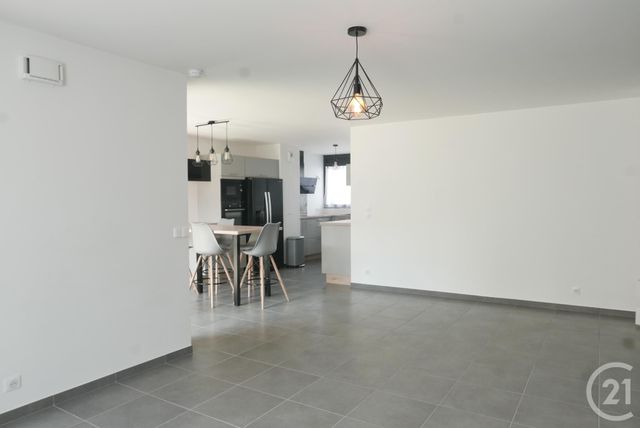 Appartement T4 &agrave; louer - 4 pi&egrave;ces - 94,34 m2 - Cruseilles - 74 - RHONE-ALPES