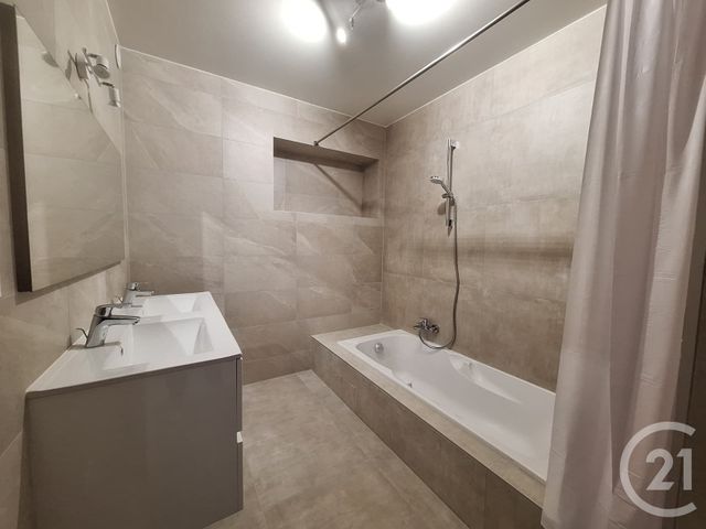 Appartement T2 &agrave; louer - 2 pi&egrave;ces - 46,63 m2 - Cruseilles - 74 - RHONE-ALPES