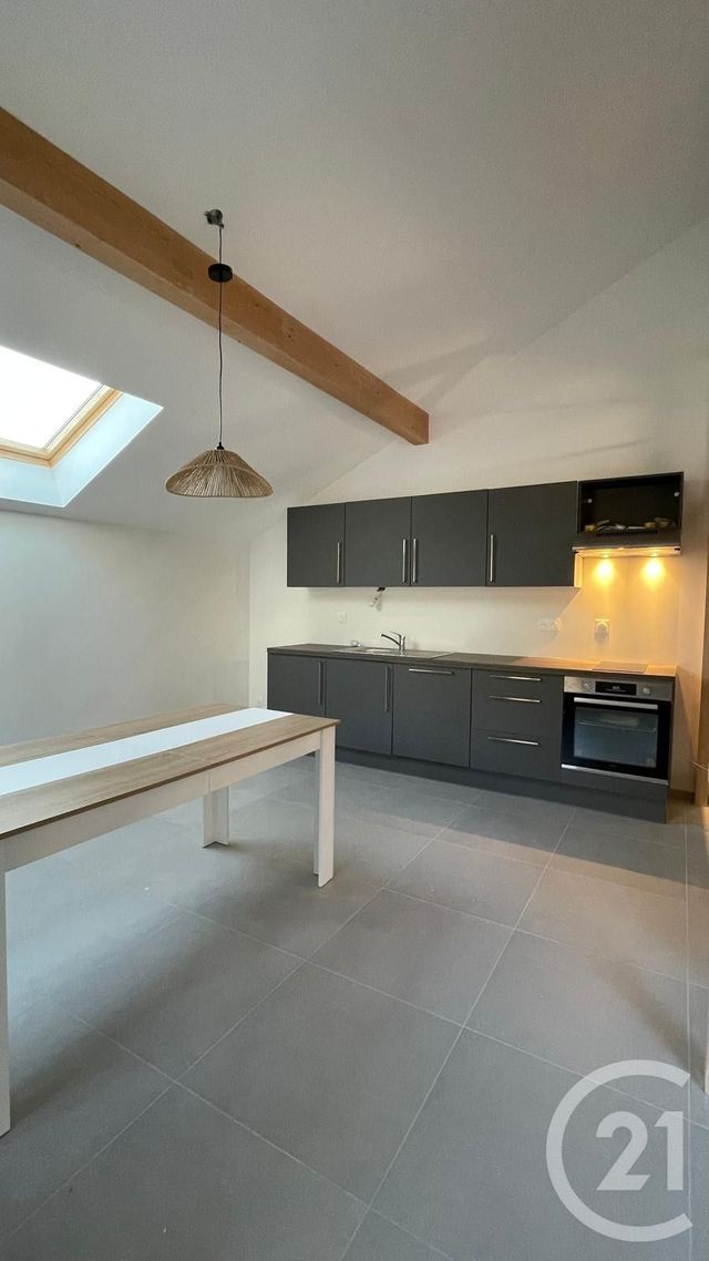 Appartement T4 &agrave; louer - 4 pi&egrave;ces - 74,36 m2 - Cruseilles - 74 - RHONE-ALPES