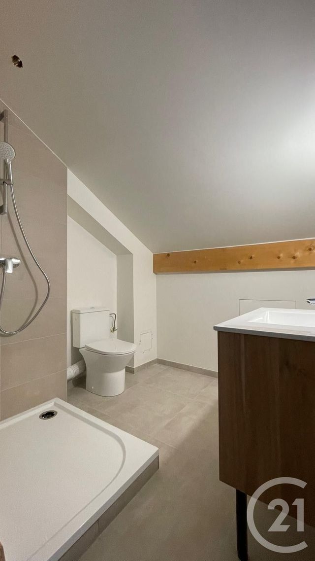 Appartement T4 &agrave; louer - 4 pi&egrave;ces - 74,36 m2 - Cruseilles - 74 - RHONE-ALPES
