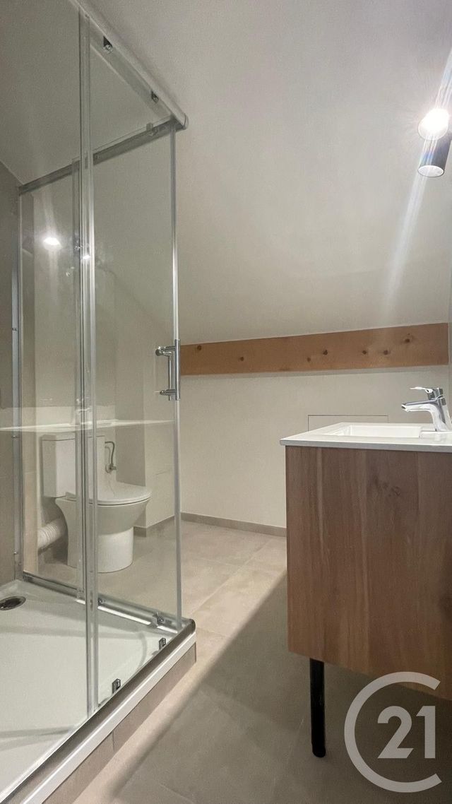 Appartement T4 &agrave; louer - 4 pi&egrave;ces - 74,36 m2 - Cruseilles - 74 - RHONE-ALPES