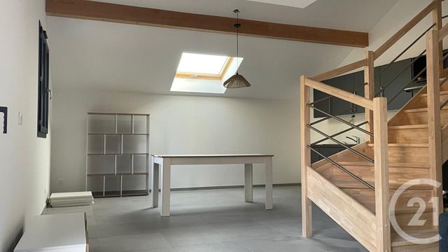 Appartement T4 &agrave; louer - 4 pi&egrave;ces - 74,36 m2 - Cruseilles - 74 - RHONE-ALPES