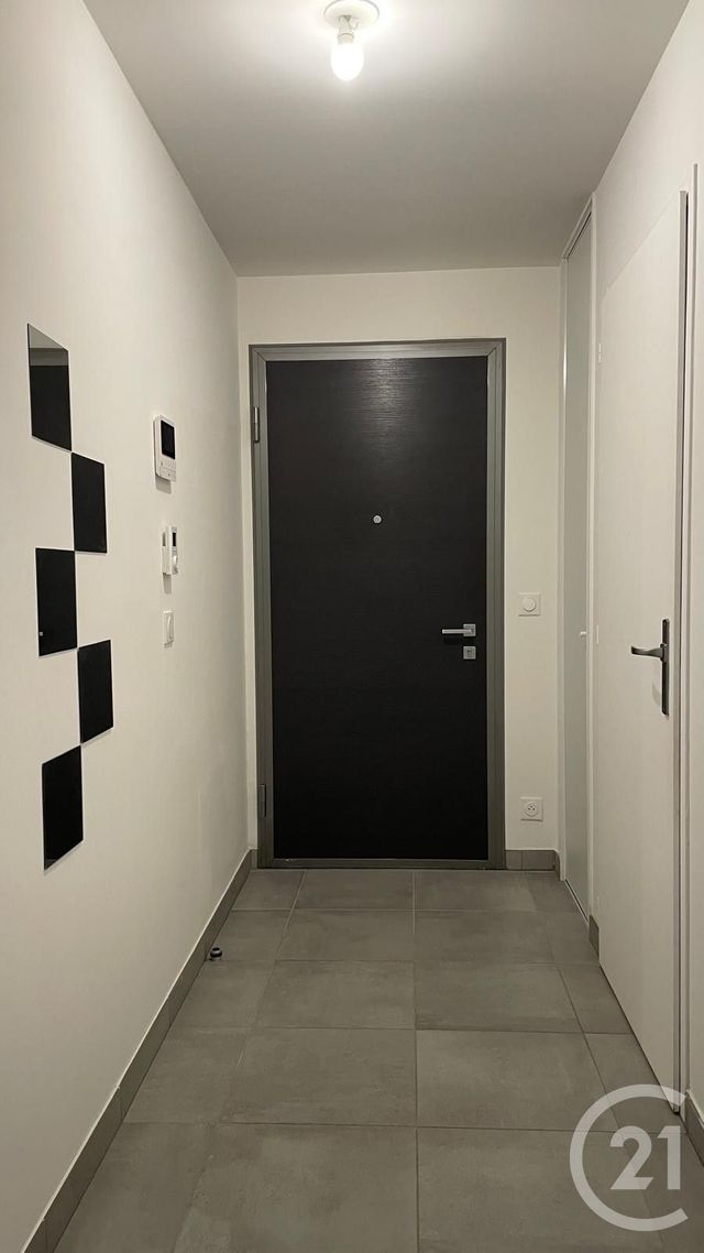 Appartement T2 &agrave; louer - 2 pi&egrave;ces - 43,85 m2 - Villy Le Pelloux - 74 - RHONE-ALPES