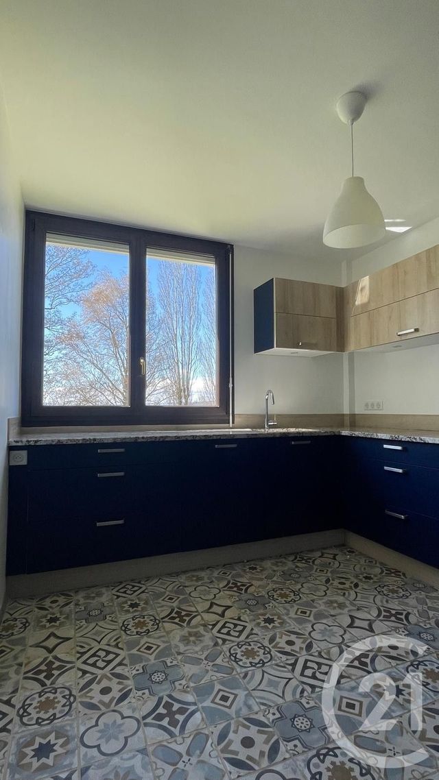 Appartement T3 &agrave; louer - 4 pi&egrave;ces - 71,10 m2 - Cruseilles - 74 - RHONE-ALPES