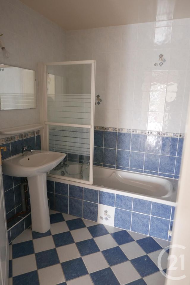 Appartement T3 &agrave; louer - 3 pi&egrave;ces - 68,26 m2 - Cruseilles - 74 - RHONE-ALPES