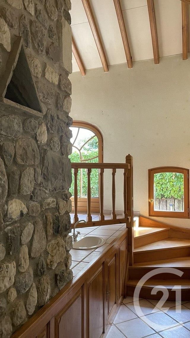 Appartement T3 &agrave; louer - 4 pi&egrave;ces - 134,58 m2 - Dingy En Vuache - 74 - RHONE-ALPES