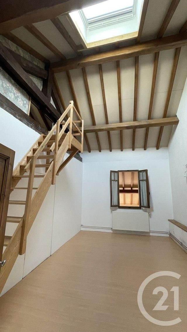 Appartement T3 &agrave; louer - 4 pi&egrave;ces - 134,58 m2 - Dingy En Vuache - 74 - RHONE-ALPES