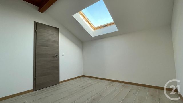 Appartement T3 &agrave; louer - 4 pi&egrave;ces - 47,52 m2 - Cruseilles - 74 - RHONE-ALPES