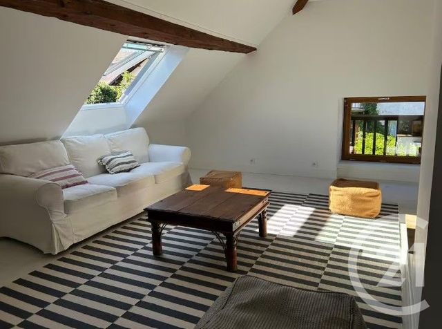 Appartement Duplex &agrave; louer - 4 pi&egrave;ces - 102,75 m2 - Andilly - 74 - RHONE-ALPES