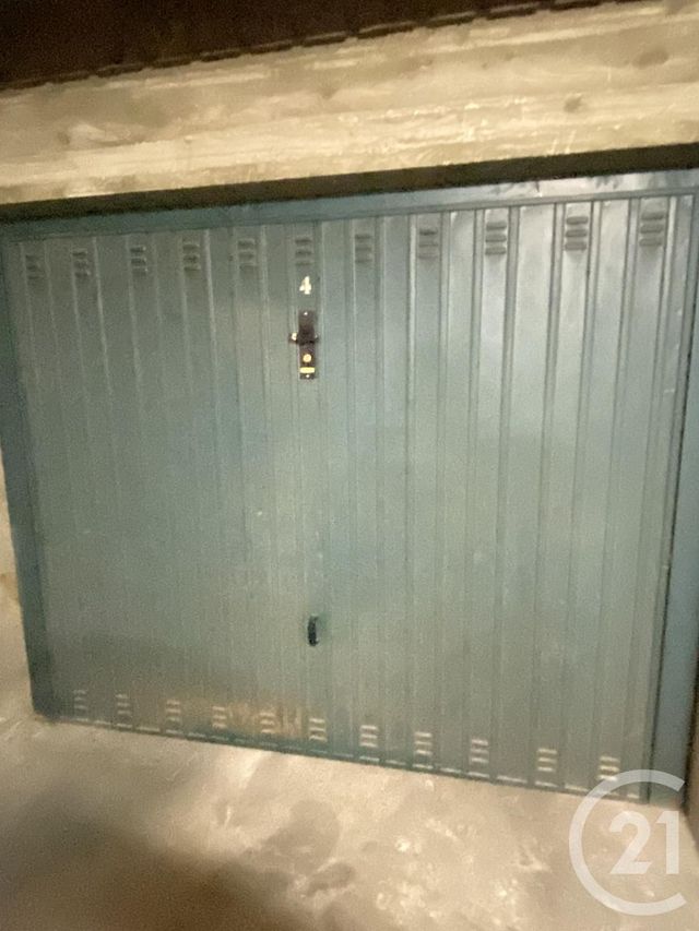 Parking à louer - 12 m2 - Paris - 75014 - ILE-DE-FRANCE