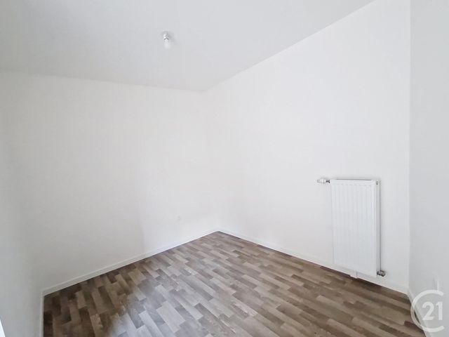 Appartement T1 &agrave; louer - 1 pi&egrave;ce - 35,70 m2 - Villiers Sur Marne - 94 - ILE-DE-FRANCE