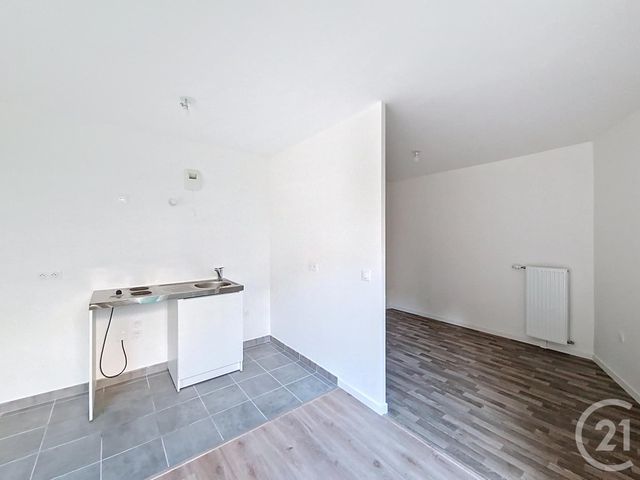 Appartement T1 &agrave; louer - 1 pi&egrave;ce - 35,70 m2 - Villiers Sur Marne - 94 - ILE-DE-FRANCE