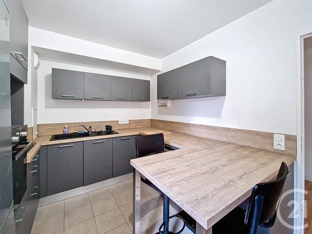 Appartement F3 &agrave; louer - 3 pi&egrave;ces - 73,08 m2 - Ivry Sur Seine - 94 - ILE-DE-FRANCE