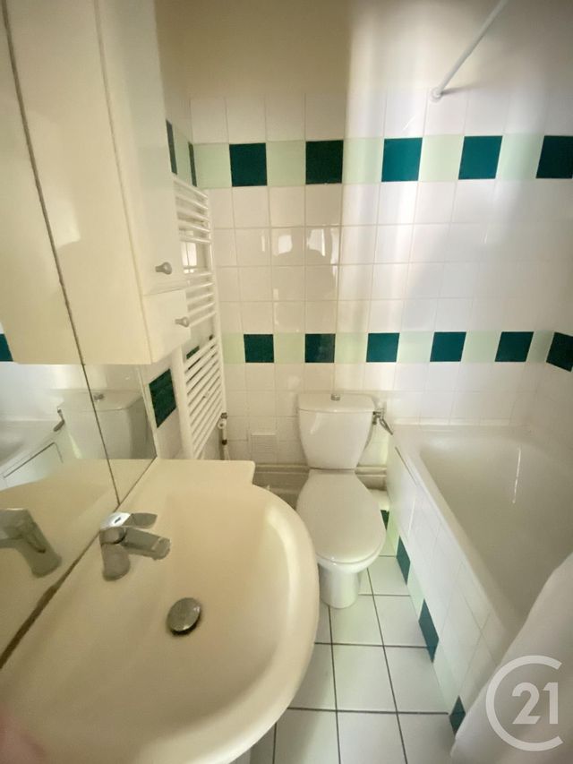 Appartement Studio &agrave; louer - 1 pi&egrave;ce - 20,04 m2 - Bourg La Reine - 92 - ILE-DE-FRANCE