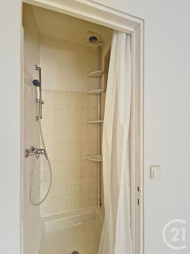 Appartement F1 &agrave; louer - 1 pi&egrave;ce - 23,33 m2 - Sceaux - 92 - ILE-DE-FRANCE