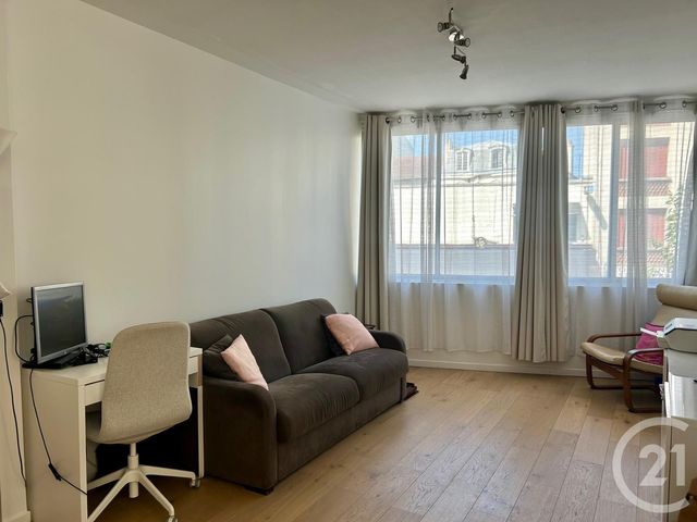 Appartement F2 &agrave; louer - 2 pi&egrave;ces - 45,96 m2 - Bourg La Reine - 92 - ILE-DE-FRANCE