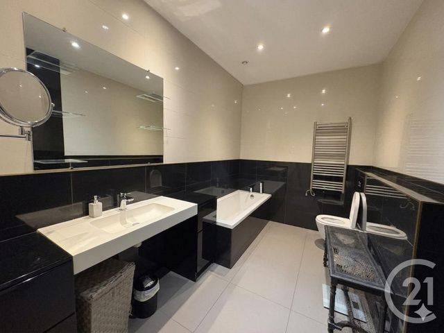 Appartement F5 &agrave; louer - 5 pi&egrave;ces - 158,25 m2 - Bourg La Reine - 92 - ILE-DE-FRANCE
