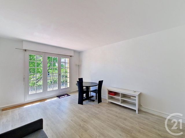 Appartement F2 &agrave; louer - 2 pi&egrave;ces - 48,65 m2 - Sceaux - 92 - ILE-DE-FRANCE