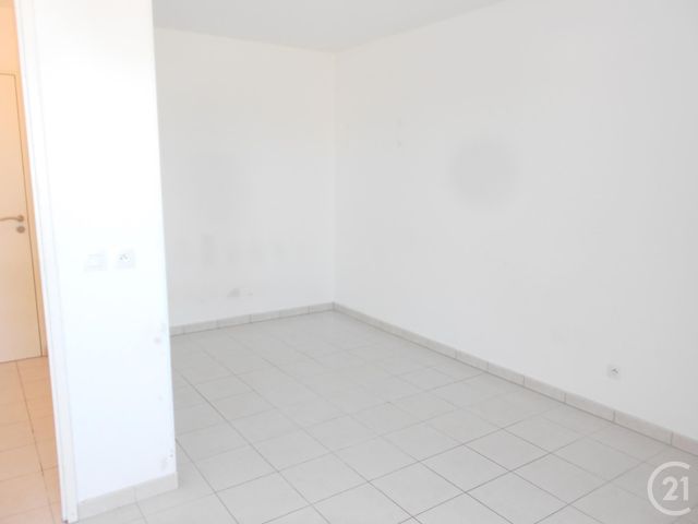 Appartement Studio &agrave; louer - 1 pi&egrave;ce - 29,33 m2 - Chatenay Malabry - 92 - ILE-DE-FRANCE